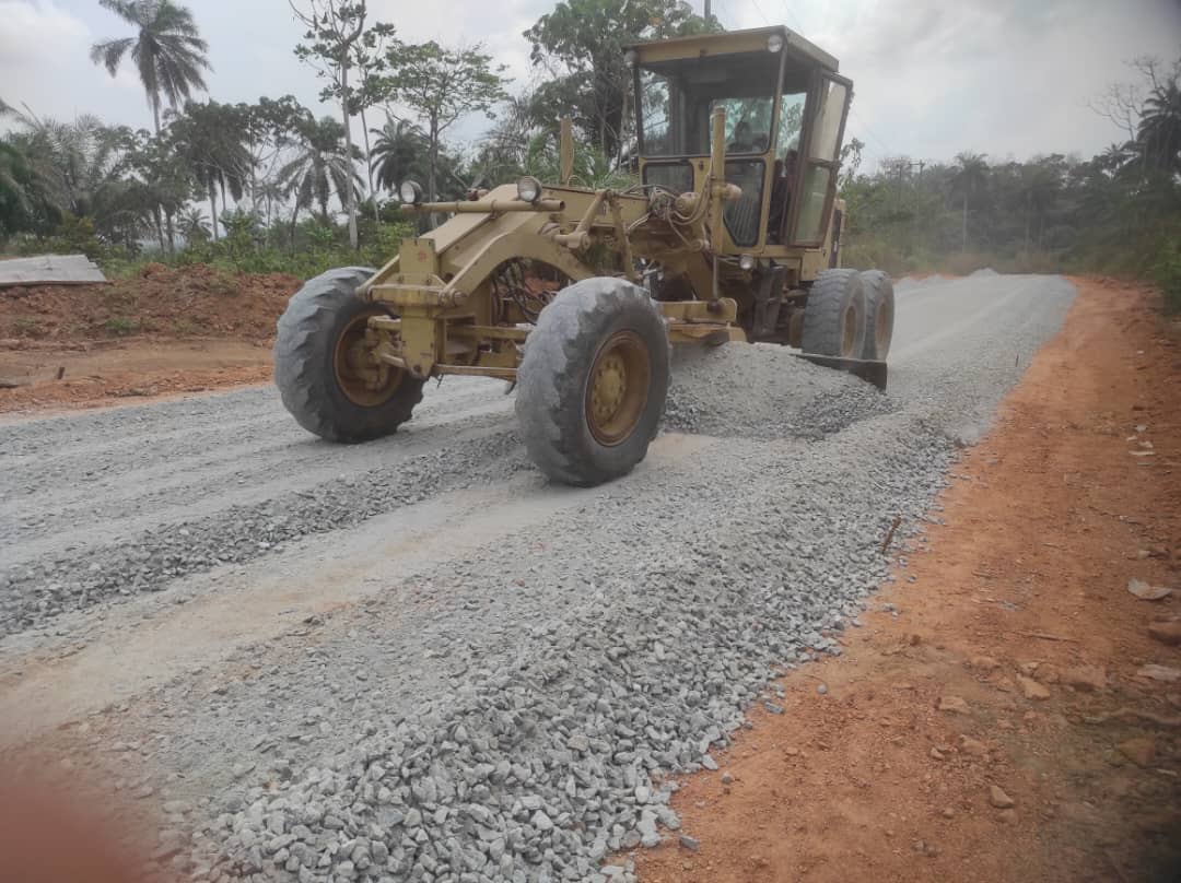Priming of road at odoha @ahaoda local local government rivers State for rivers State government